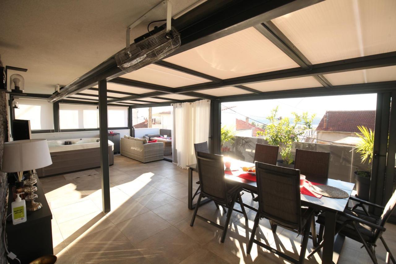 Luxurious Seaview Apartment Σίμπενικ Εξωτερικό φωτογραφία