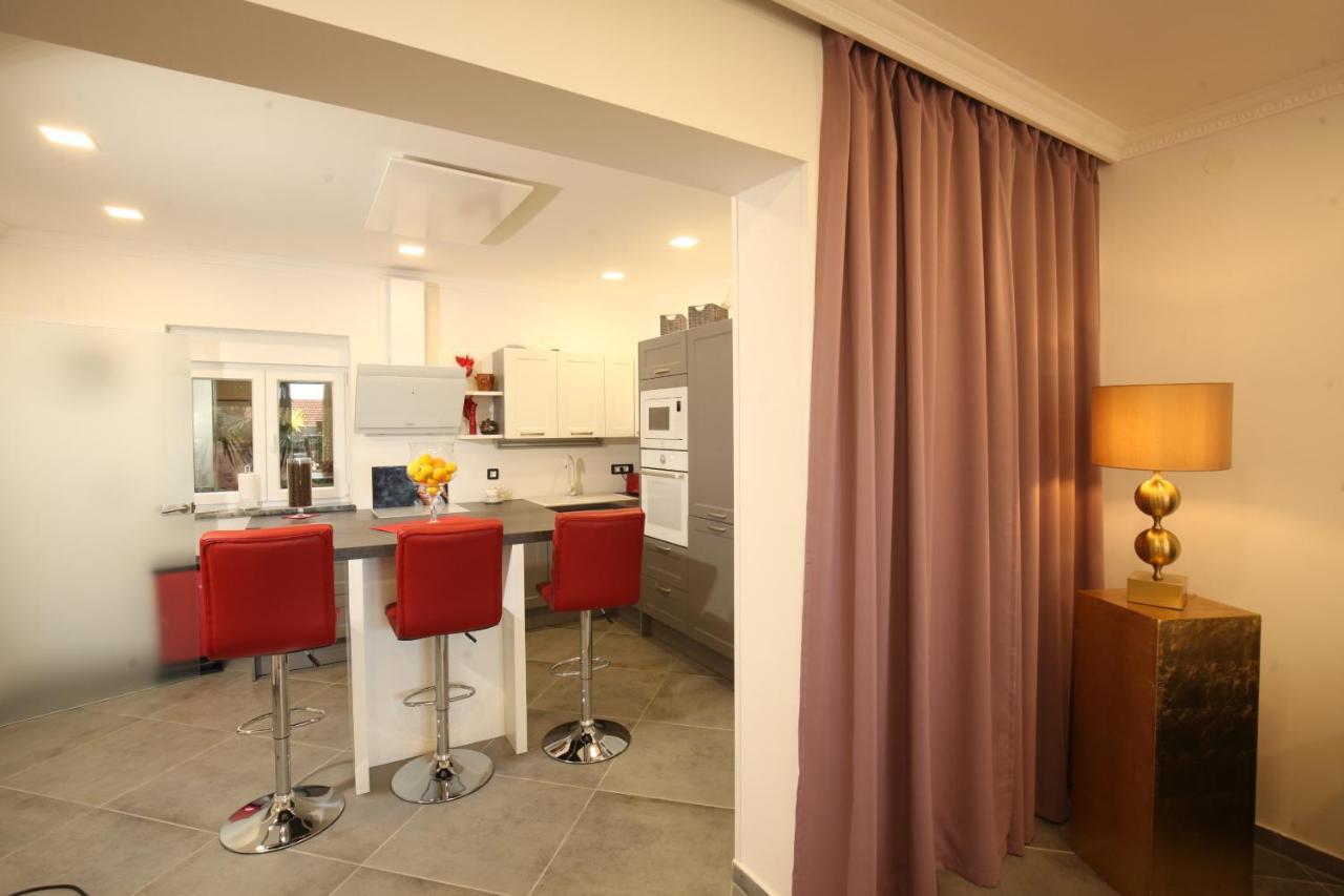 Luxurious Seaview Apartment Σίμπενικ Εξωτερικό φωτογραφία