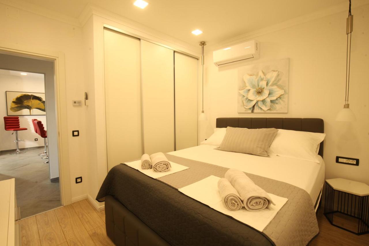 Luxurious Seaview Apartment Σίμπενικ Εξωτερικό φωτογραφία